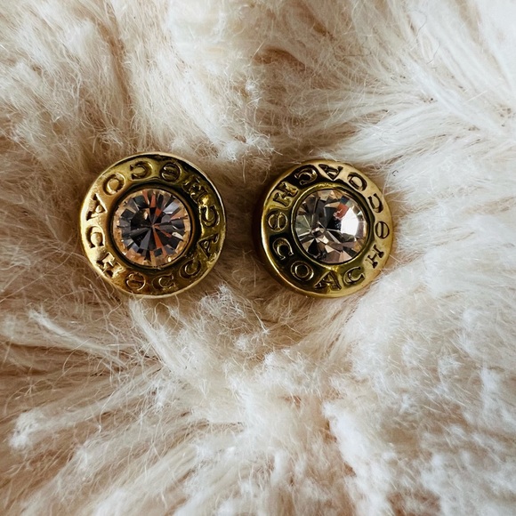 COACH Open Circle Necklace And Tea Rose Stud Earrings Set. - Picture 3 of 5